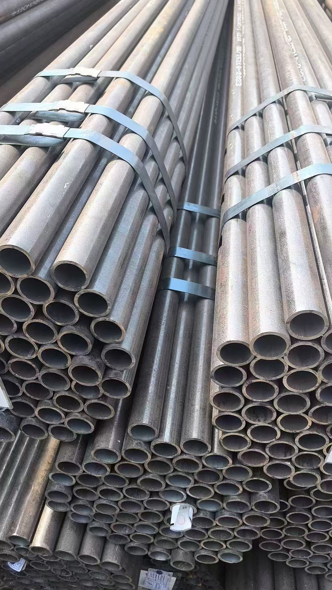 低溫再熱器管 Φ57×4.5mm,材質(zhì)：12Cr1MoVG。含材質(zhì)證明、出廠合格證，水壓試驗、通球報告等資料